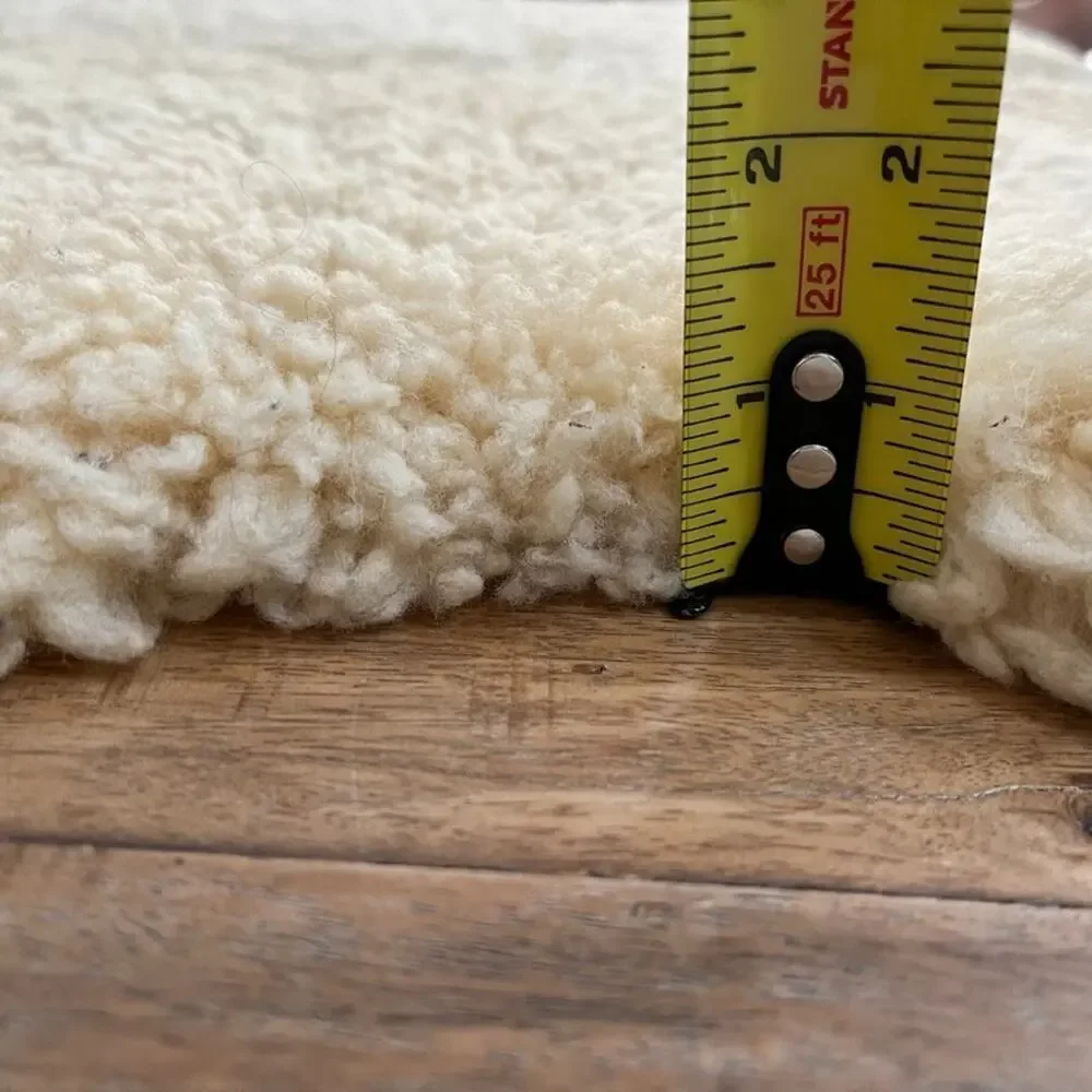 Auskin Infant Care New Zealand Lambskin Rug 39
